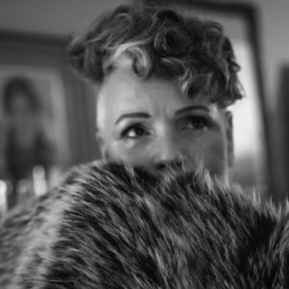 Meet your Posher, Patty - Picture 3 of 5